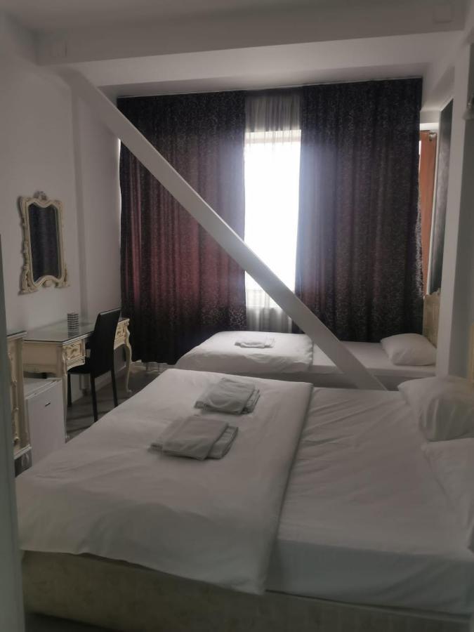 Nevis Fundeni Hotel *